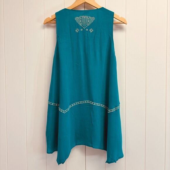 THML Sleeveless Blouse Women Size XS Teal Boho Embroidered Indie Beachy Vacation - Picture 4 of 7